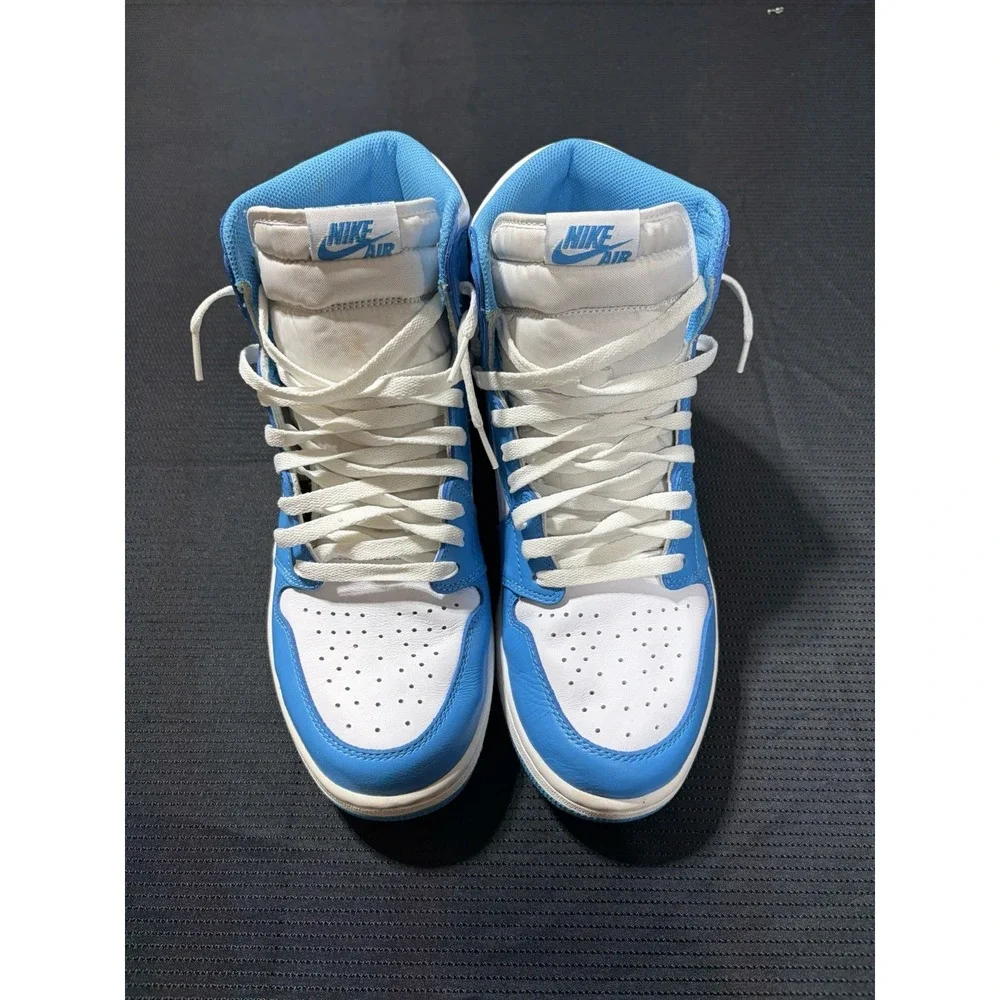 Nike Air Jordan 1 Retro High OG UNC 2015 555088-117 Men's Size 11.5 Powder Blue